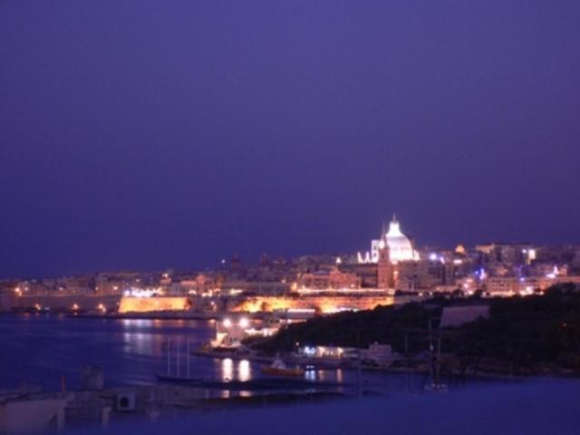 Bencini Apartments Gzira Luaran gambar