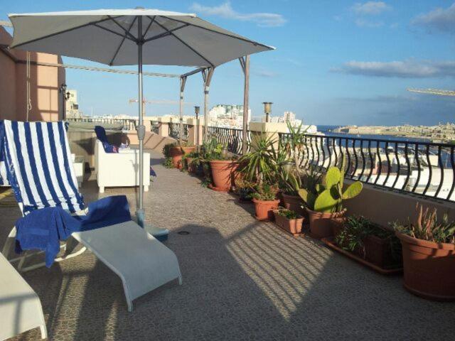 Bencini Apartments Gzira Bilik gambar